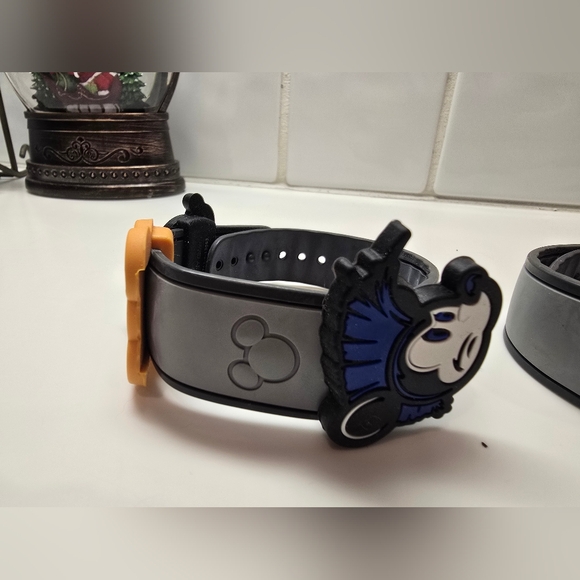 Vintage Disney Magic Bands (3) - Picture 8 of 9